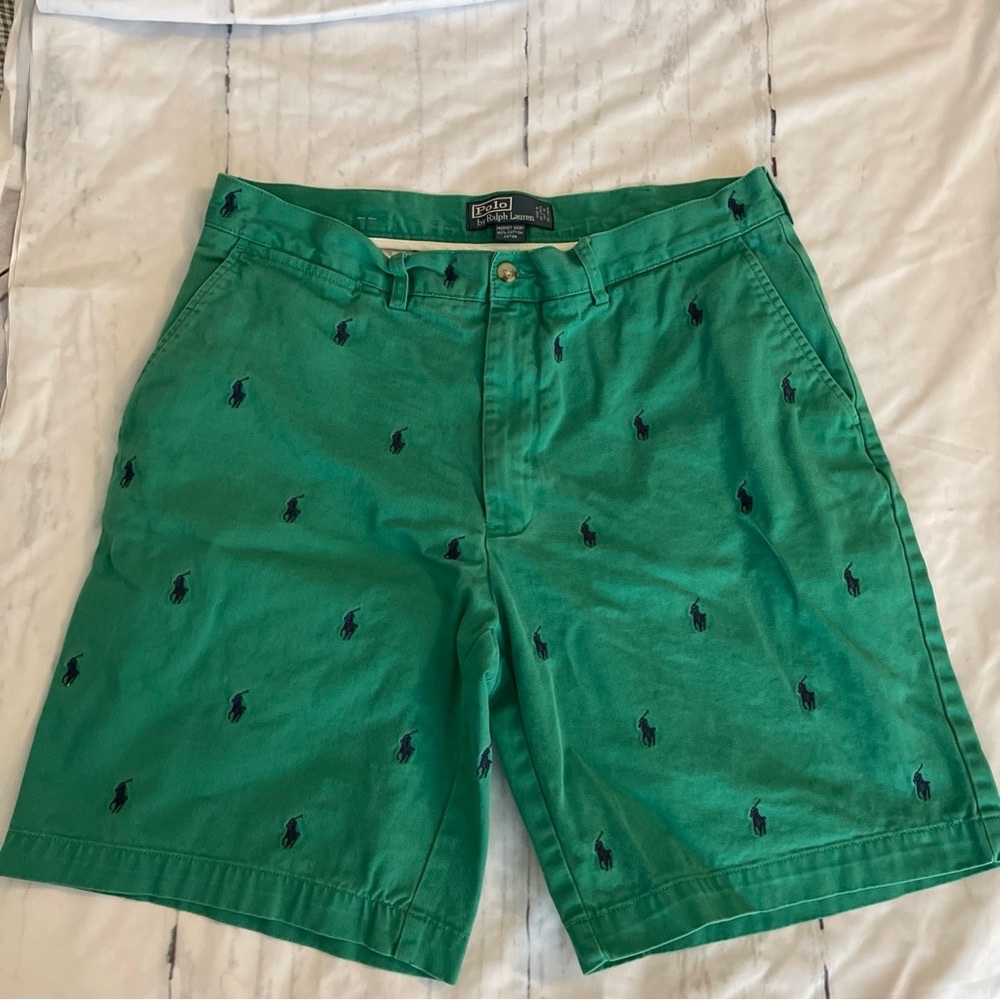 Polo by Ralph Lauren Green Flat Front Shorts all over pony print